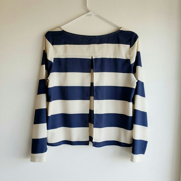 UO|COPE Open Back Blue/Cream Striped Blouse - Picture 4 of 7